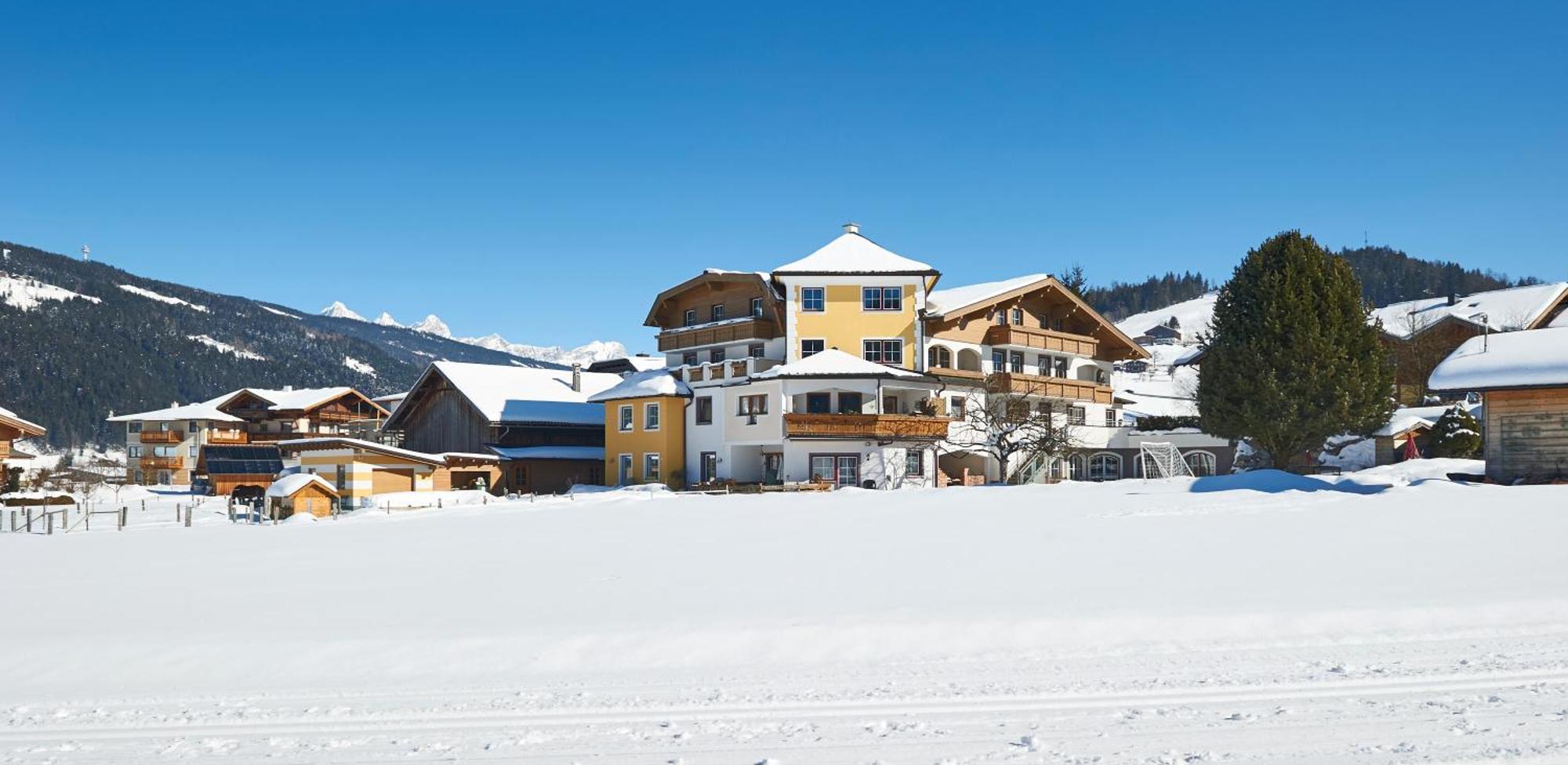 Landhotel Hubengut Bed And Breakfast Radstadt Exteriör bild