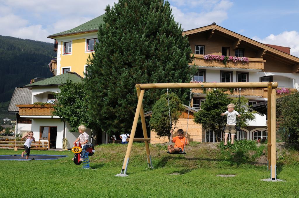 Landhotel Hubengut Bed And Breakfast Radstadt Exteriör bild