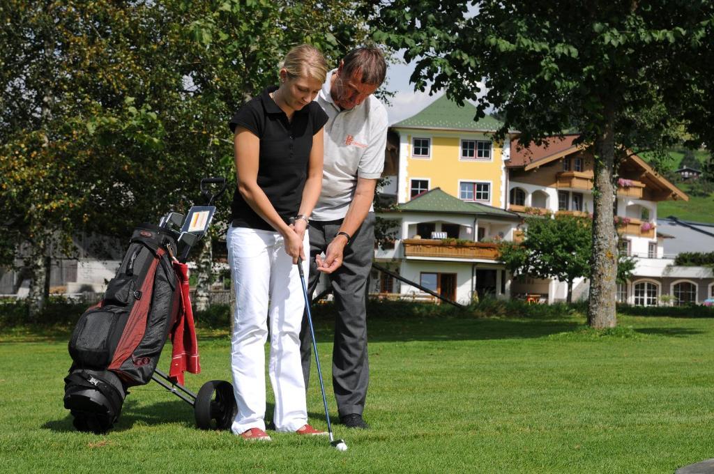 Landhotel Hubengut Bed And Breakfast Radstadt Exteriör bild