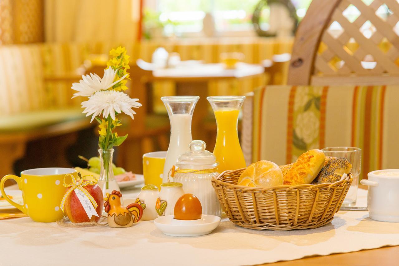 Landhotel Hubengut Bed And Breakfast Radstadt Exteriör bild